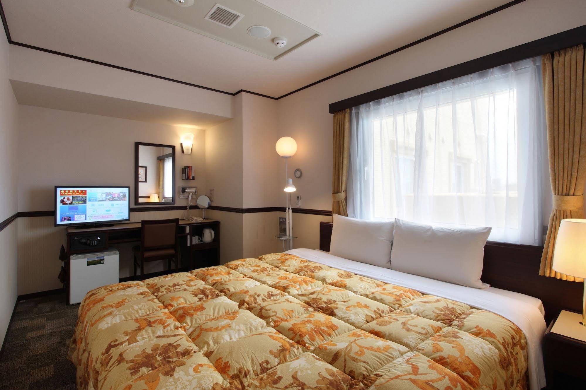 Toyoko Inn Kagoshima Temmonkan No 1 Exterior foto